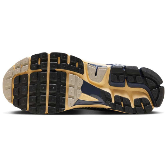 Nike Zoom Vomero 5 Nike Zoom Vomero 5